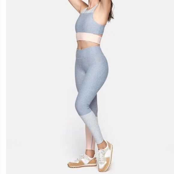 Outdoor Voices Tri Color Sports Bra Crop Top Slash Back XS - Picture 4 of 9